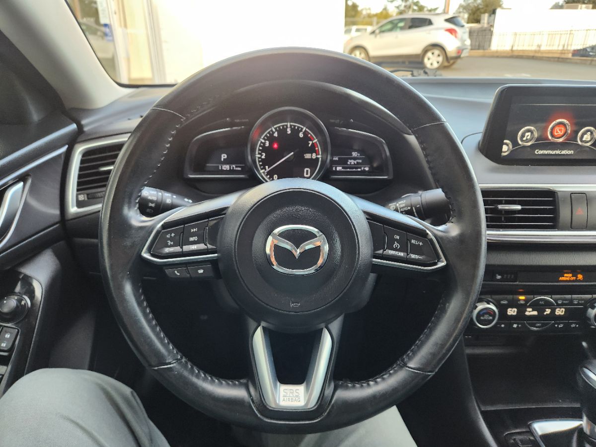 Mazda Mazda3 photo 21