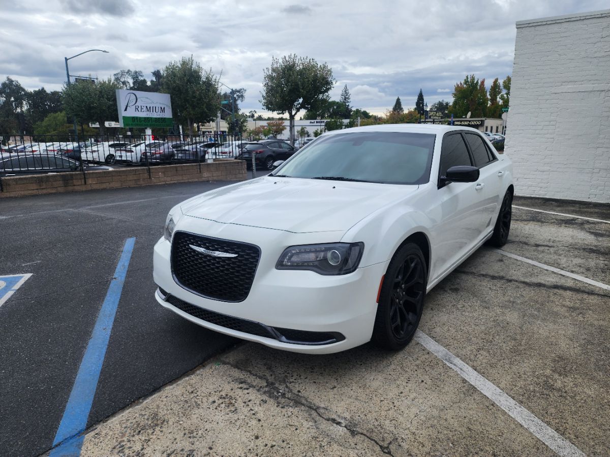 Chrysler 300 photo 20
