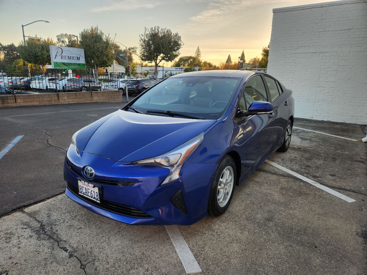 Toyota Prius photo 24