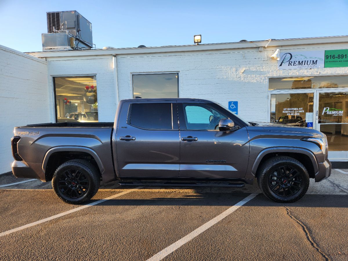 Toyota Tundra photo 5
