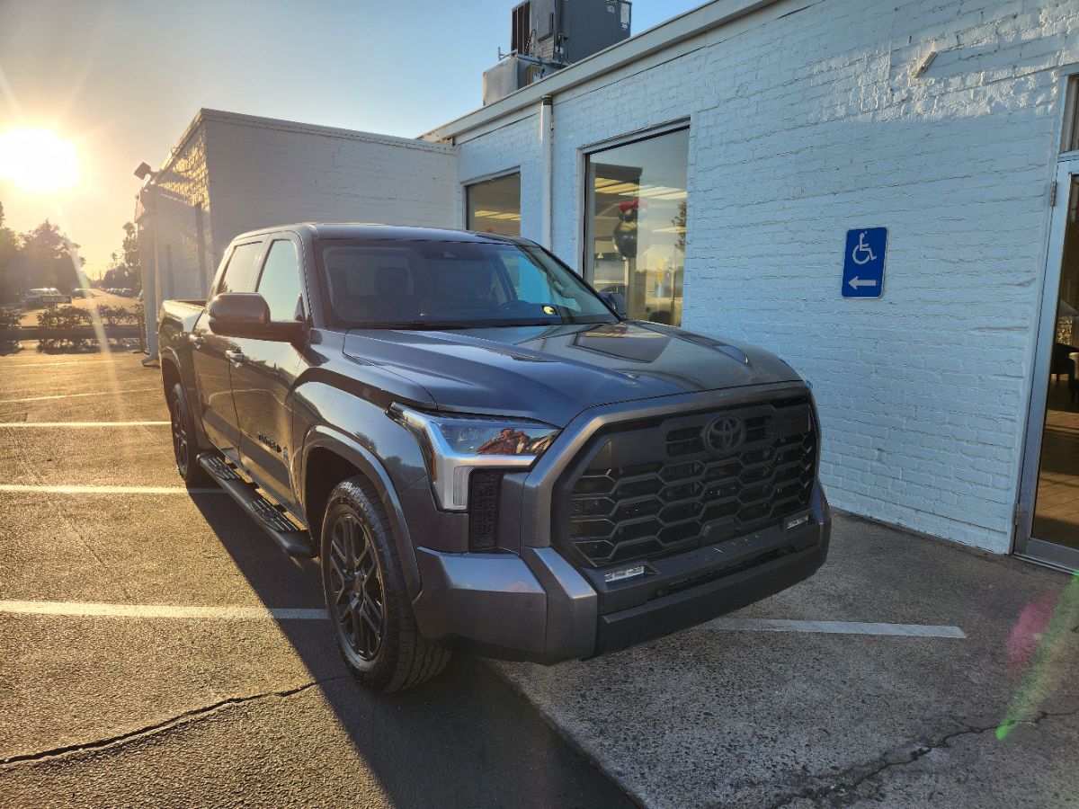 Toyota Tundra photo 6