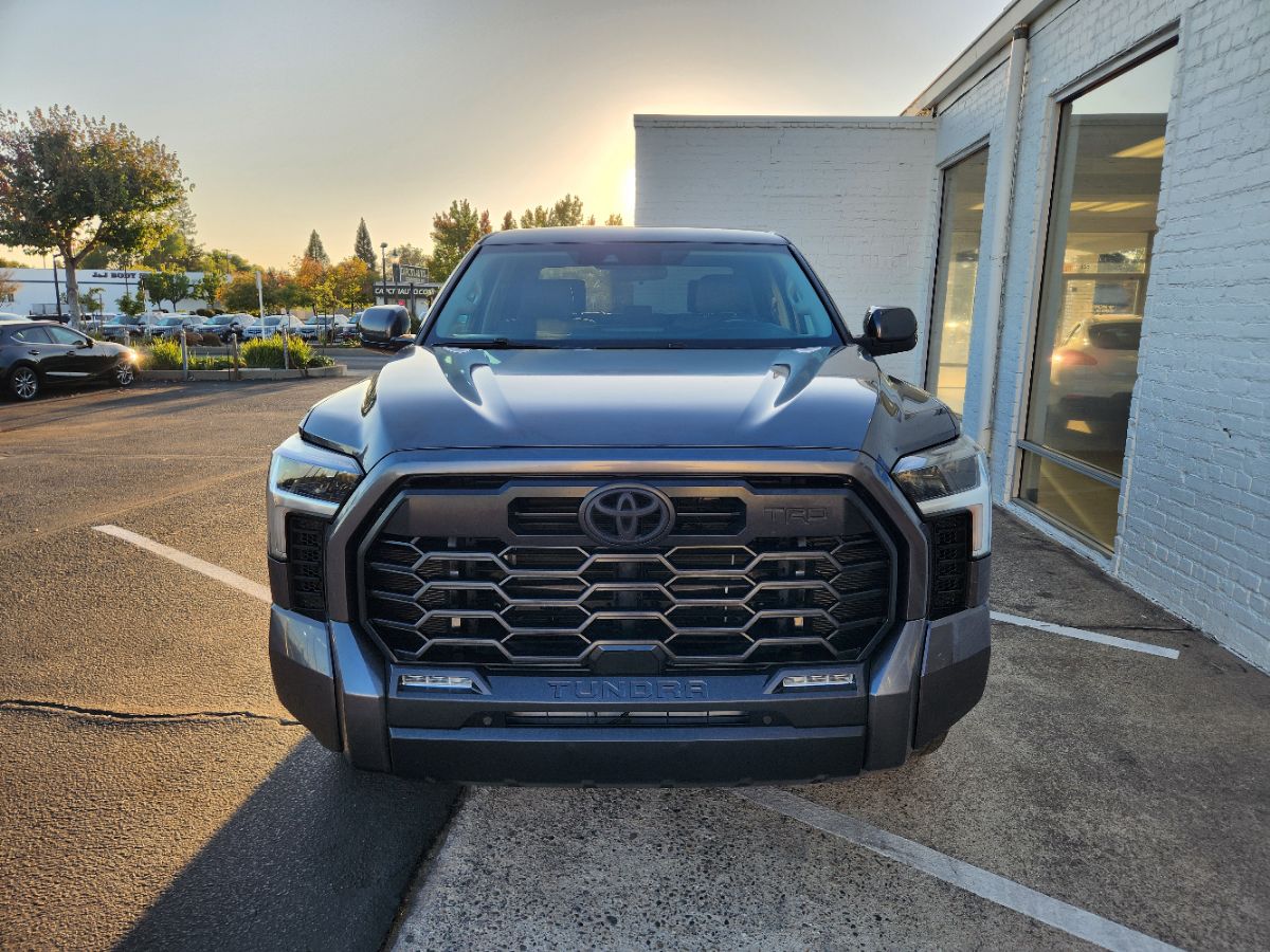 Toyota Tundra photo 7
