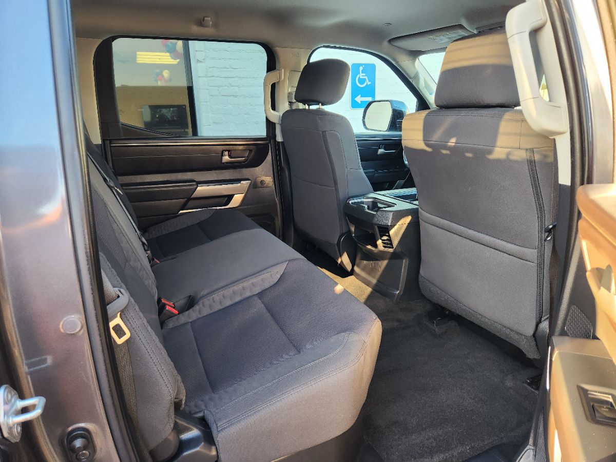 Toyota Tundra photo 13