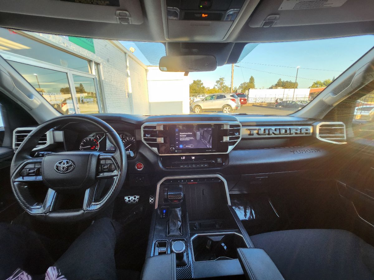 Toyota Tundra photo 15