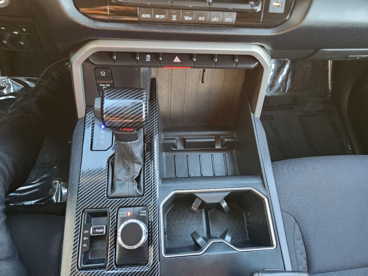 Toyota Tundra photo 18