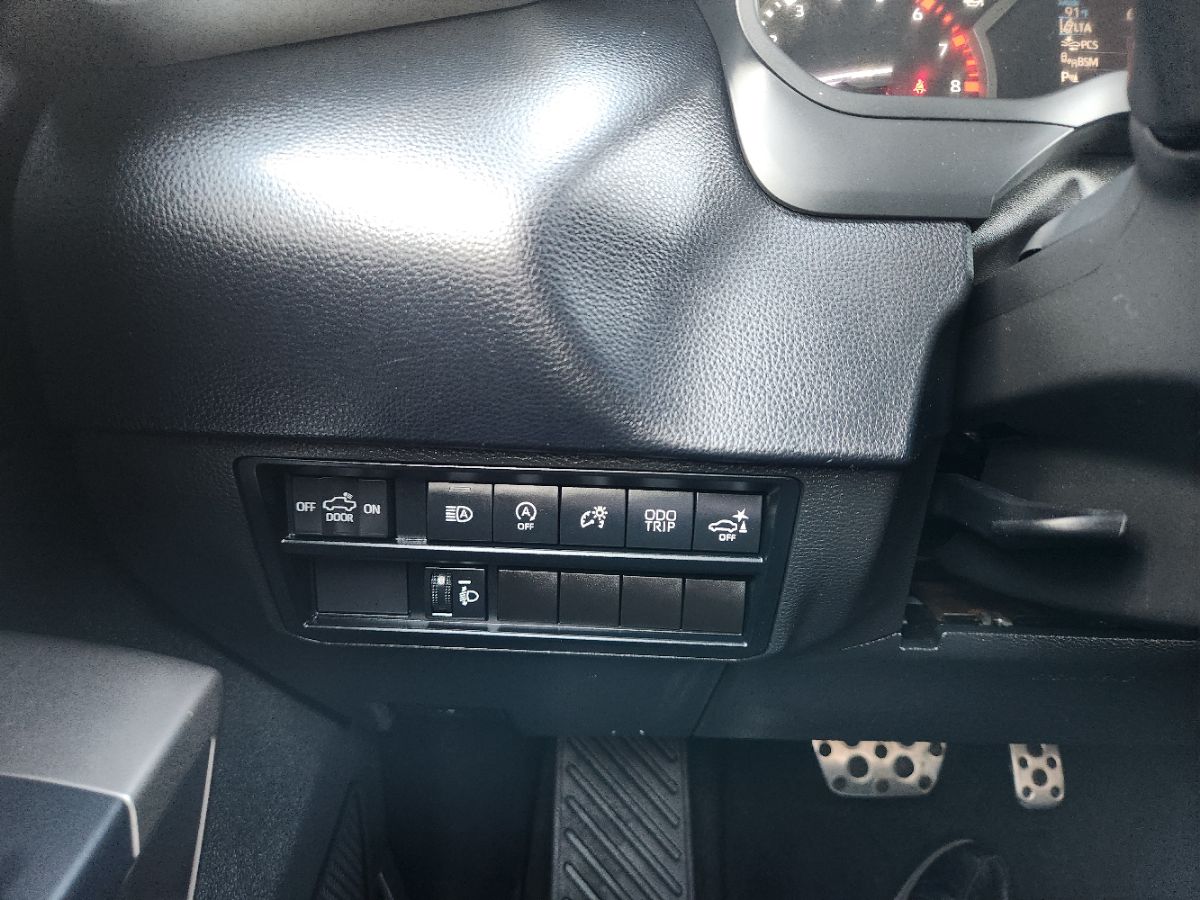 Toyota Tundra photo 24