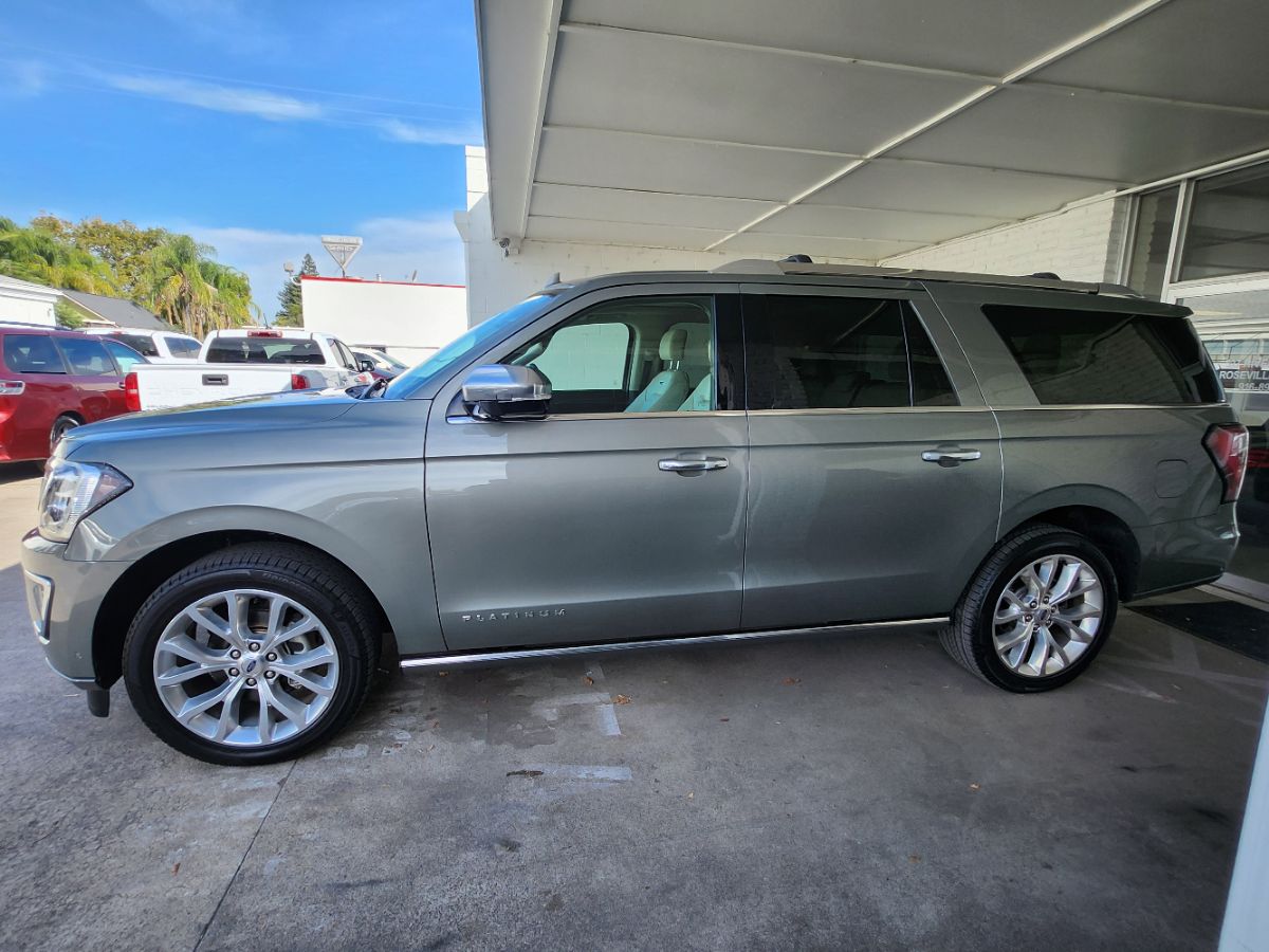 Ford Expedition MAX photo 2