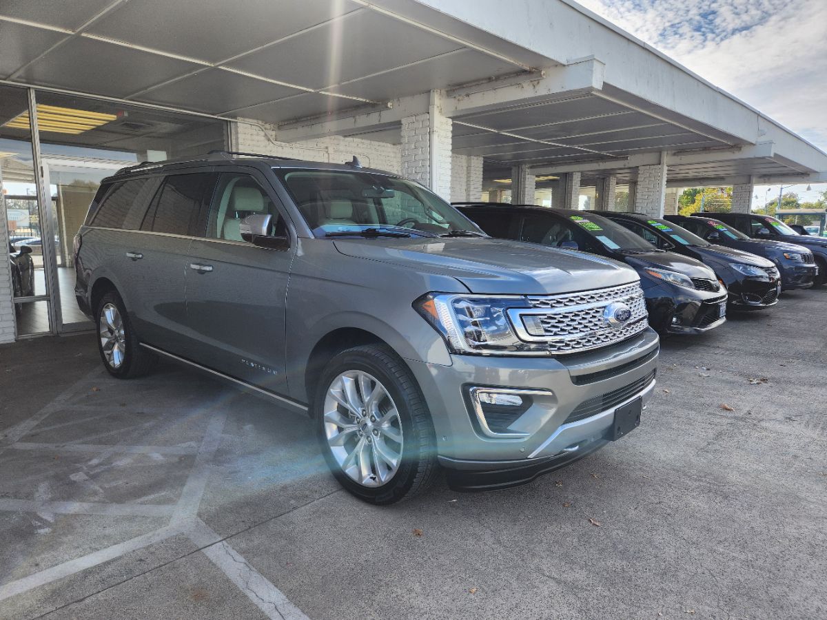 Ford Expedition MAX photo 7