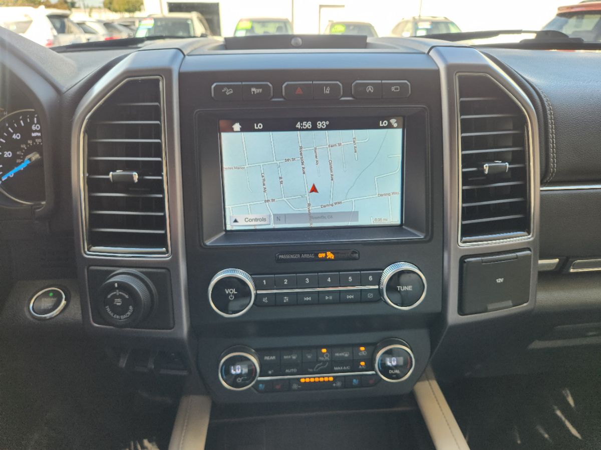 Ford Expedition MAX photo 17