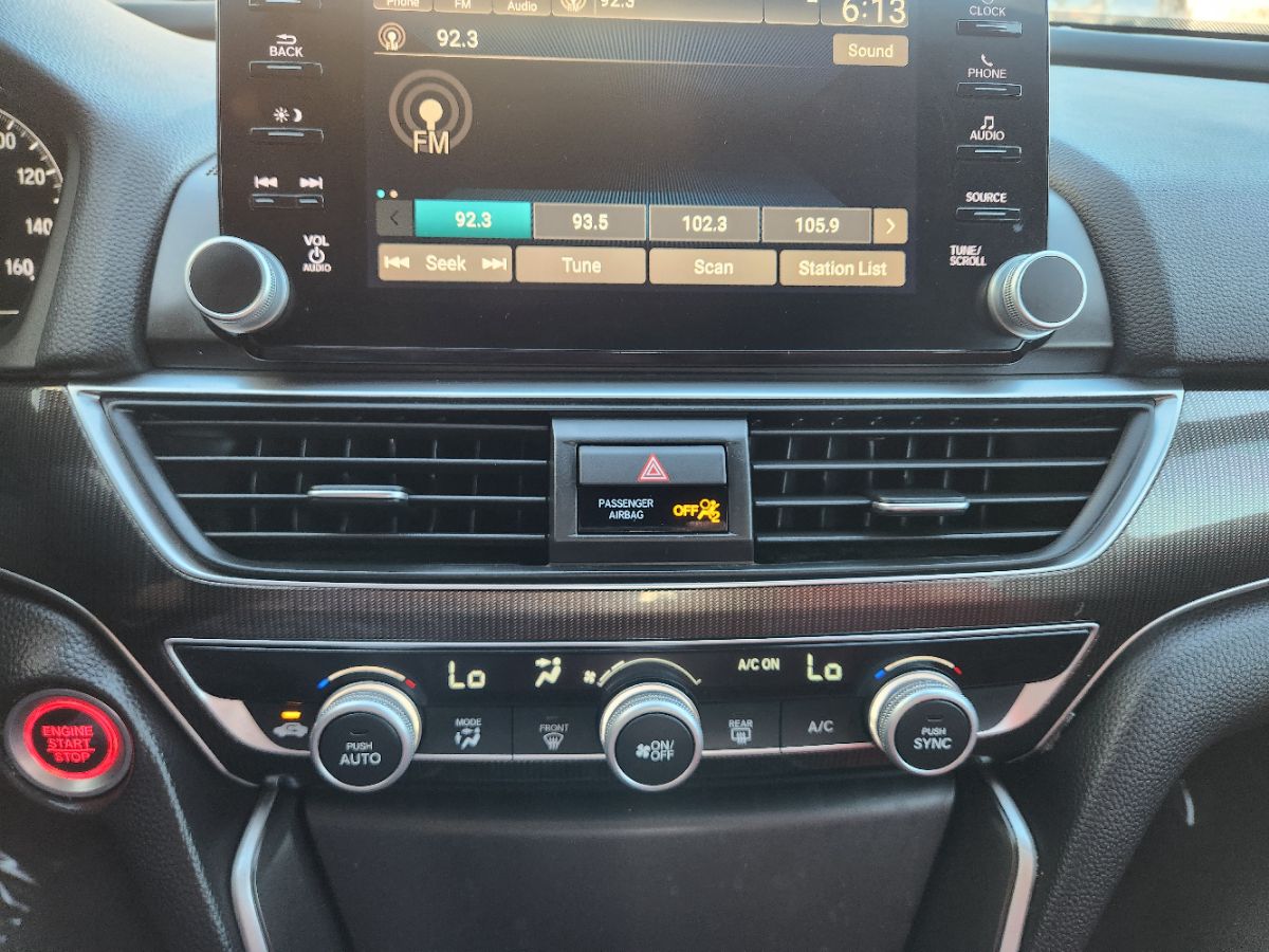 Honda Accord photo 18