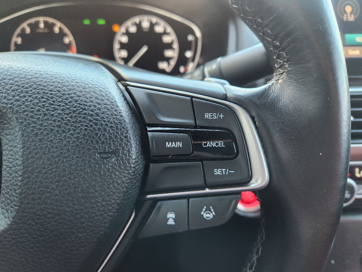 Honda Accord photo 24