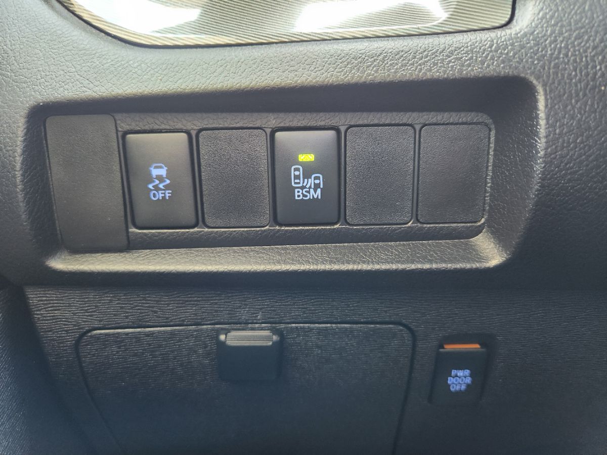 Toyota Sienna photo 24