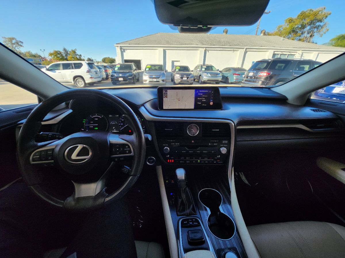 Lexus RX photo 14