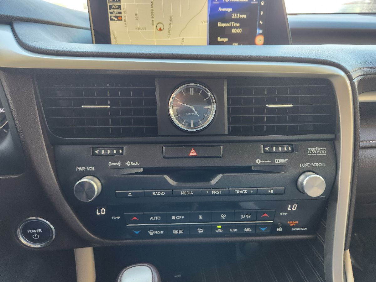 Lexus RX photo 17