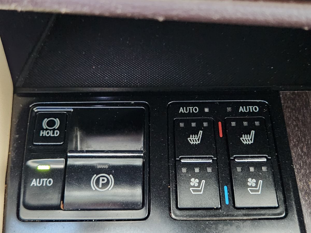 Lexus RX photo 22