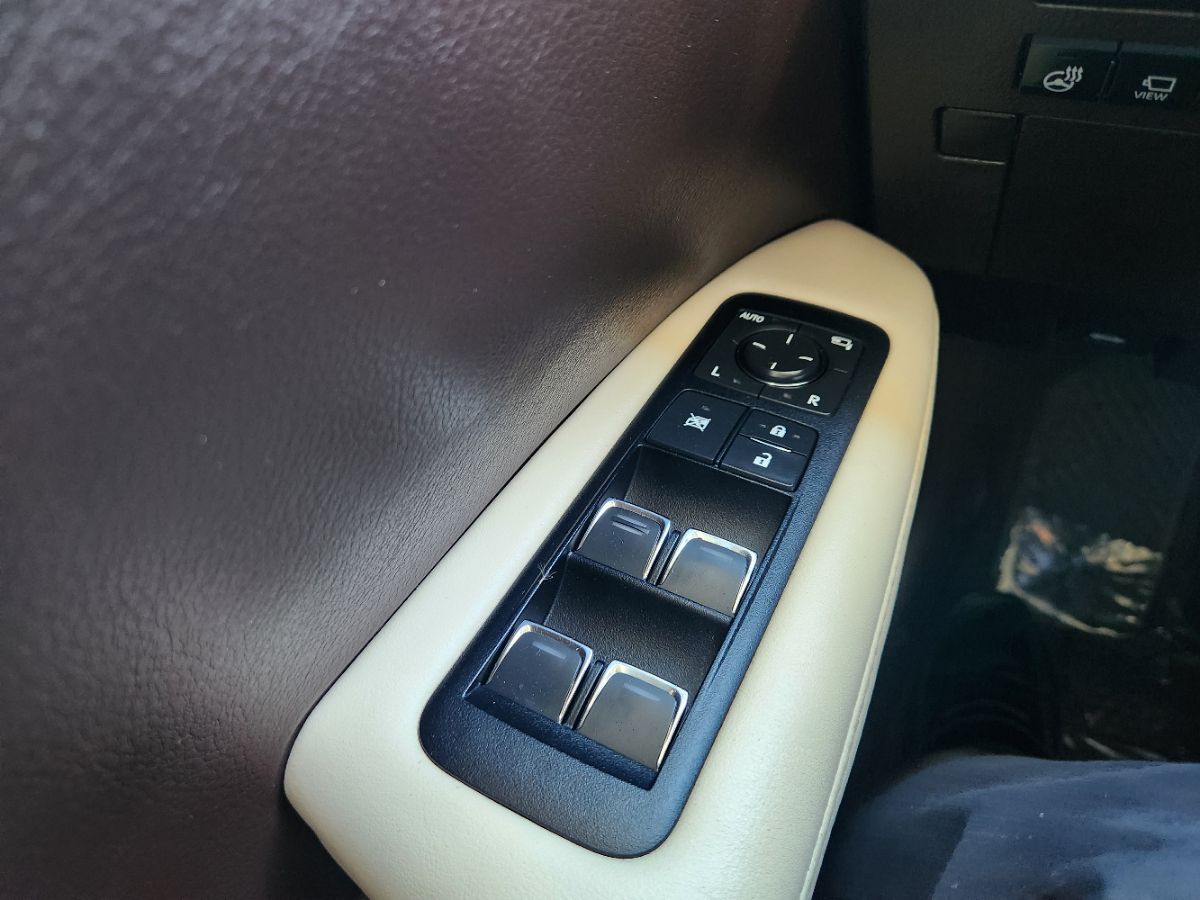 Lexus RX photo 29
