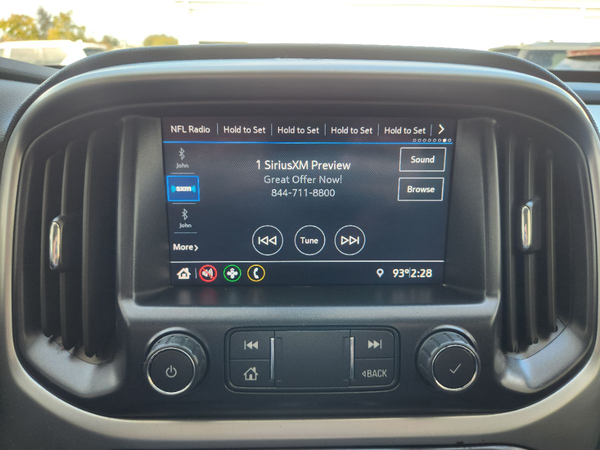 Chevrolet Colorado photo 16
