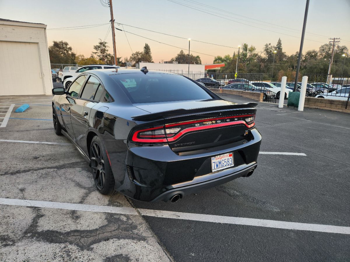 Dodge Charger photo 3