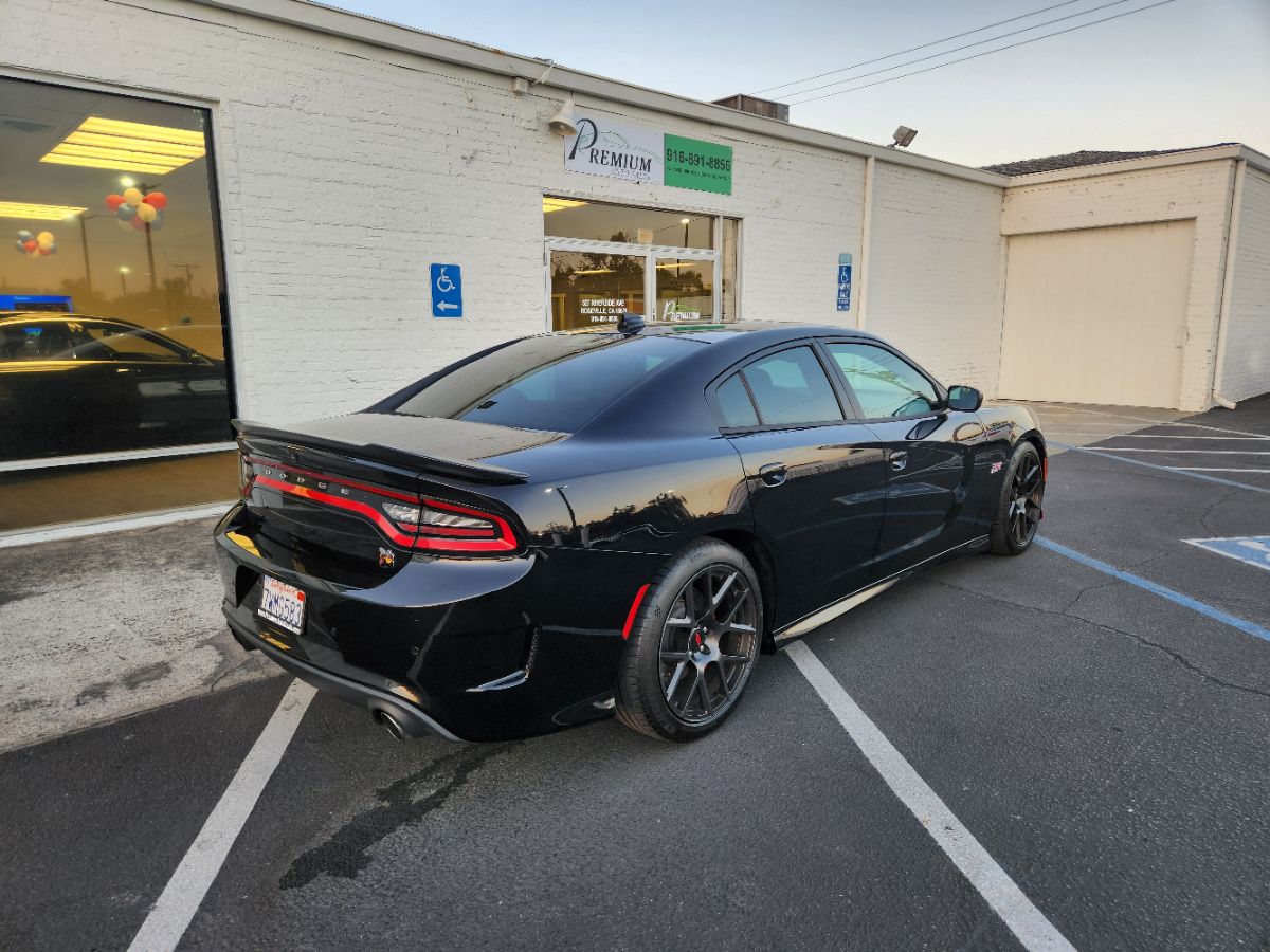 Dodge Charger photo 5