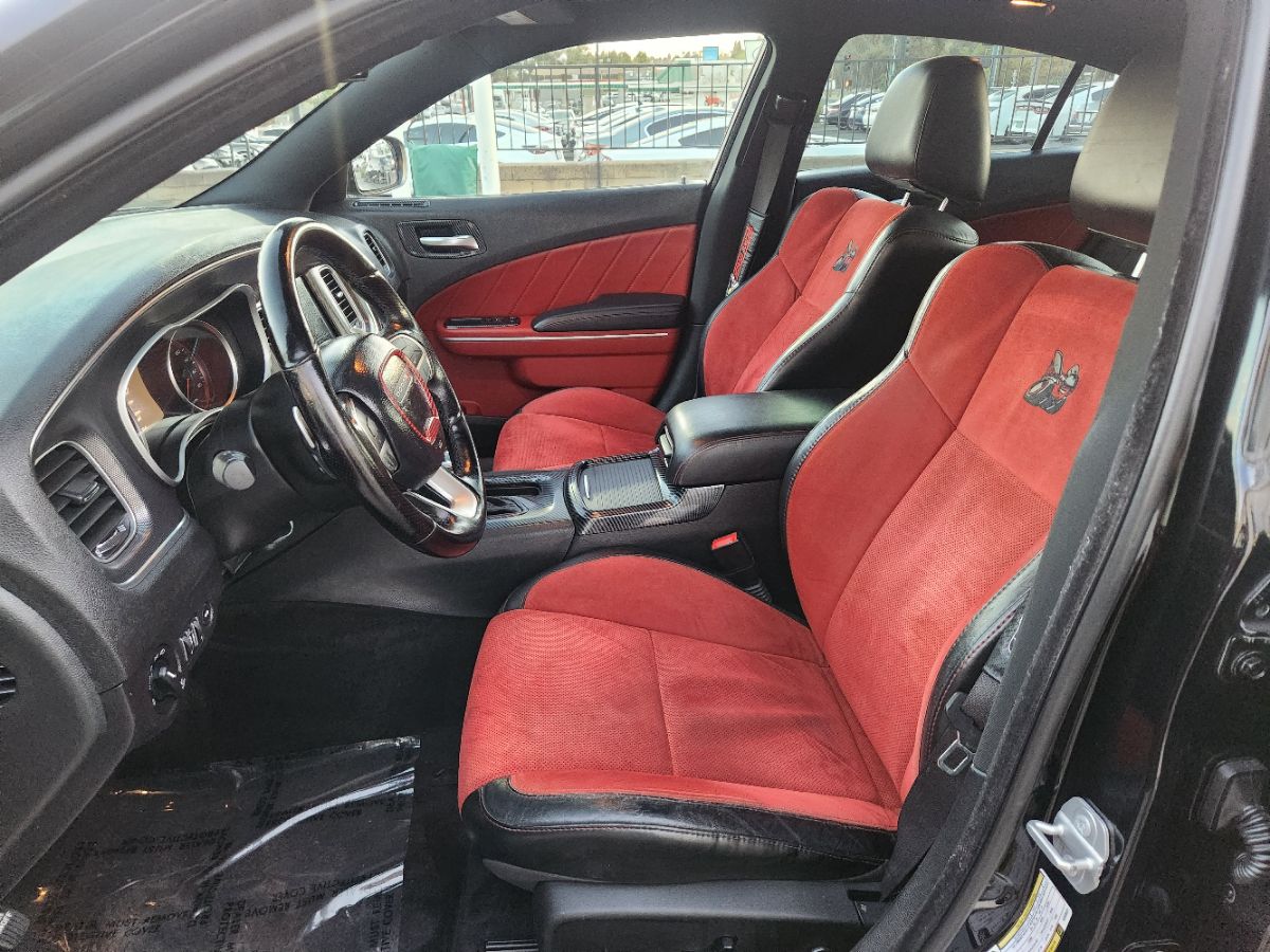 Dodge Charger photo 9