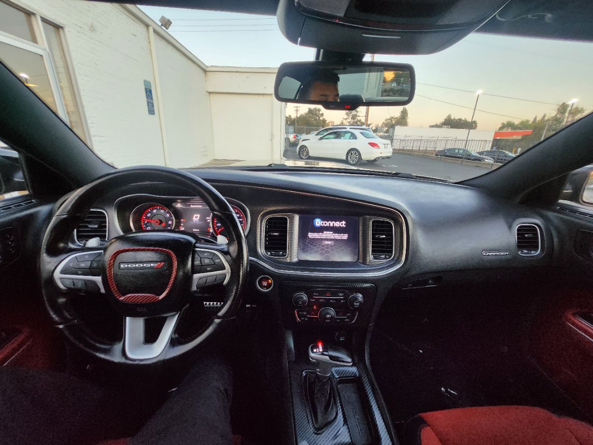 Dodge Charger photo 14
