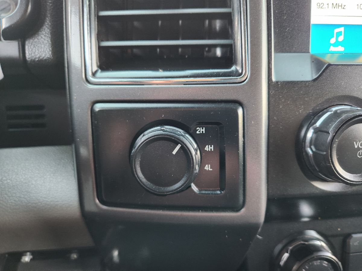 Ford F-150 photo 16