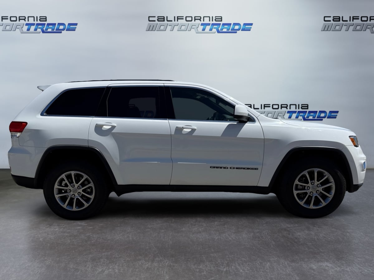 2017 Jeep Grand Cherokee Laredo photo 4