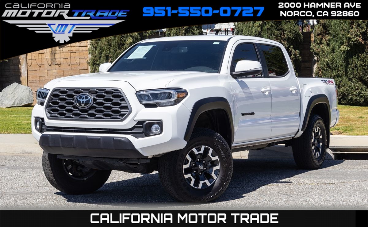 セール 海外 Tacoma Toyota 2023 Sold 4WD Norco in Road Off TRD ミニカー
