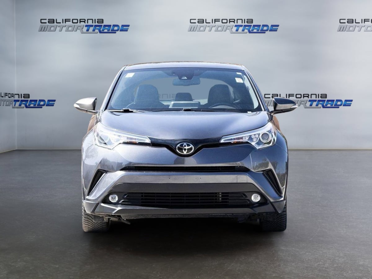 2019 Toyota C-HR Limited photo 2
