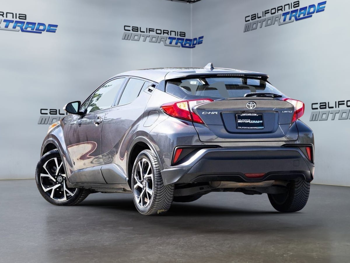 2019 Toyota C-HR Limited photo 4