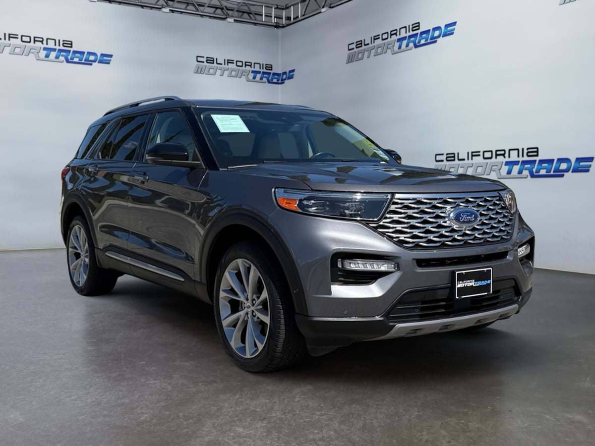 2022 Ford Explorer Platinum photo 3