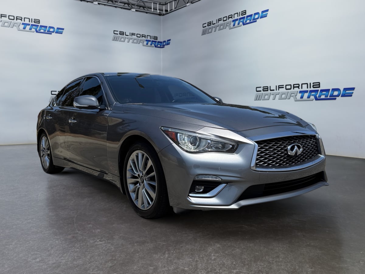 2022 Infiniti Q50 LUXE photo 3