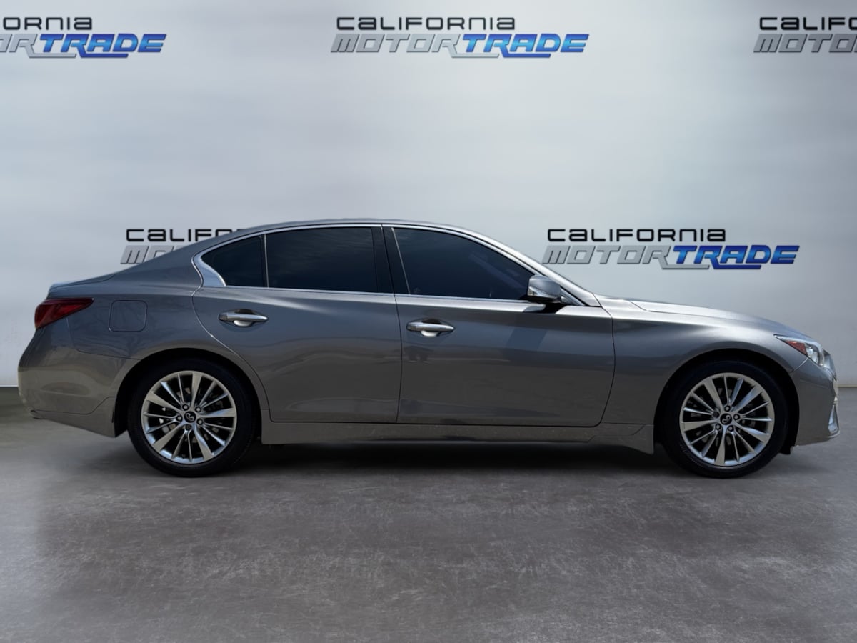 2022 Infiniti Q50 LUXE photo 4