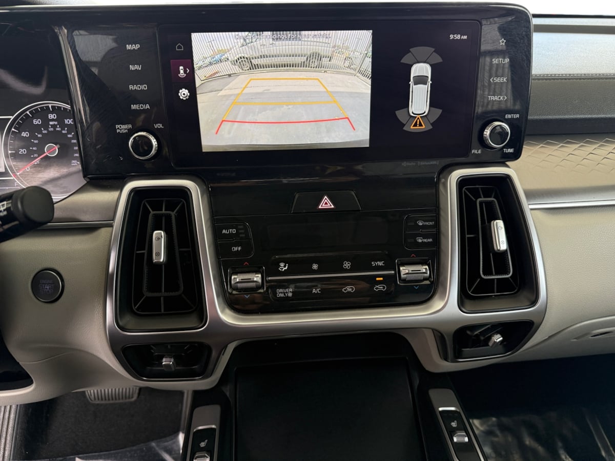2023 Kia Sorento Hybrid EX photo 13