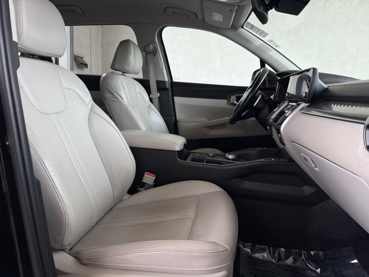 2023 Kia Sorento Hybrid EX photo 18