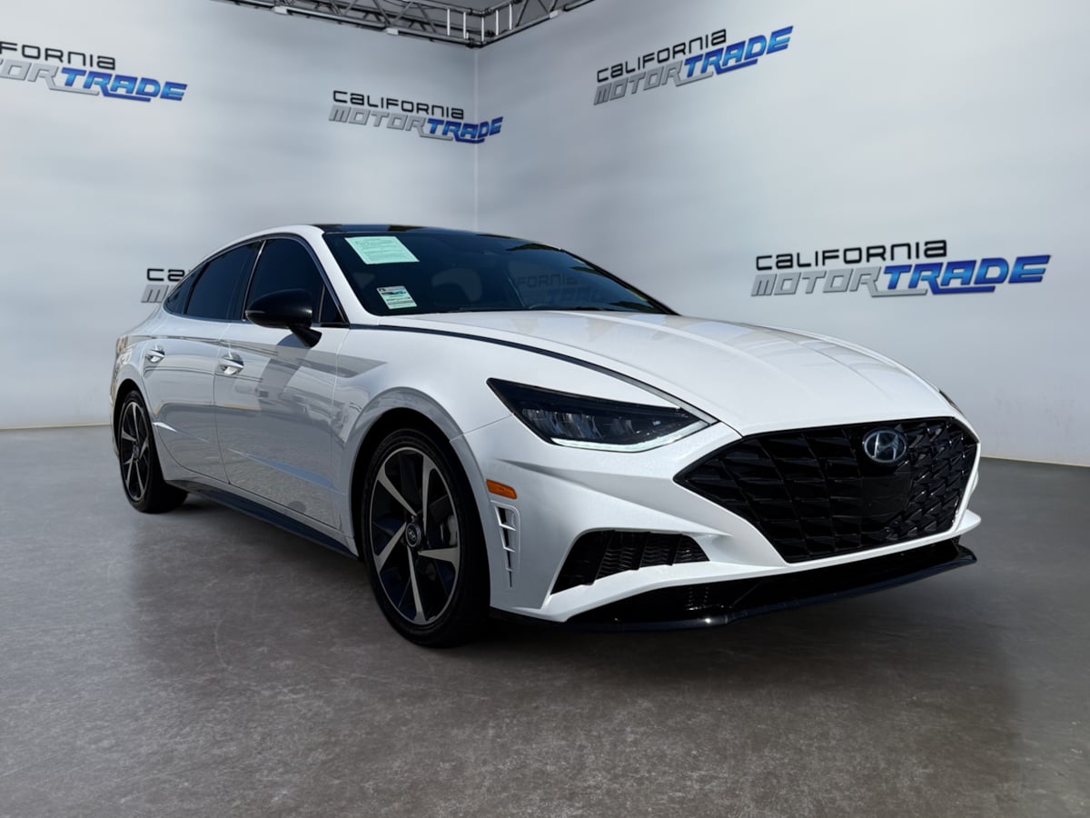 2021 Hyundai Sonata SEL Plus photo 3