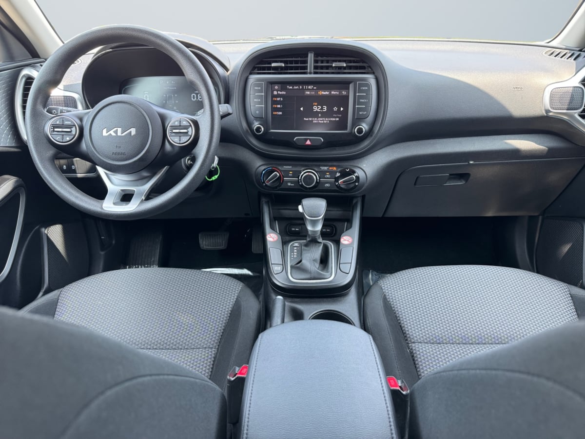 2023 Kia Soul LX photo 11