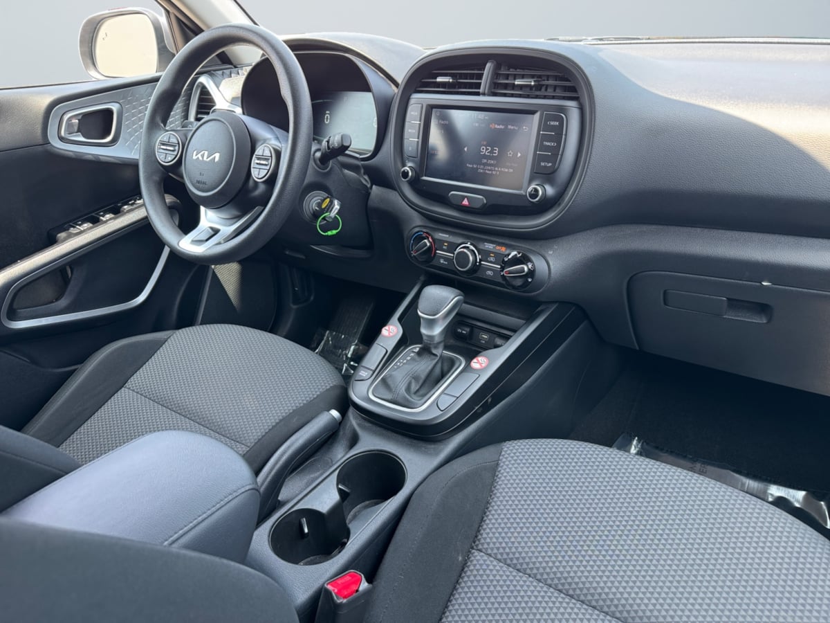2023 Kia Soul LX photo 15