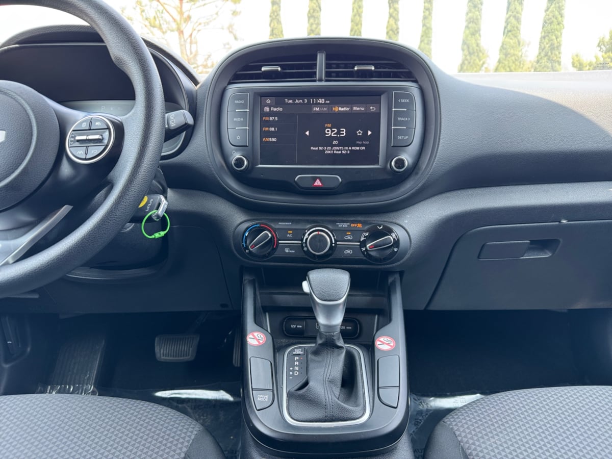 2023 Kia Soul LX photo 16