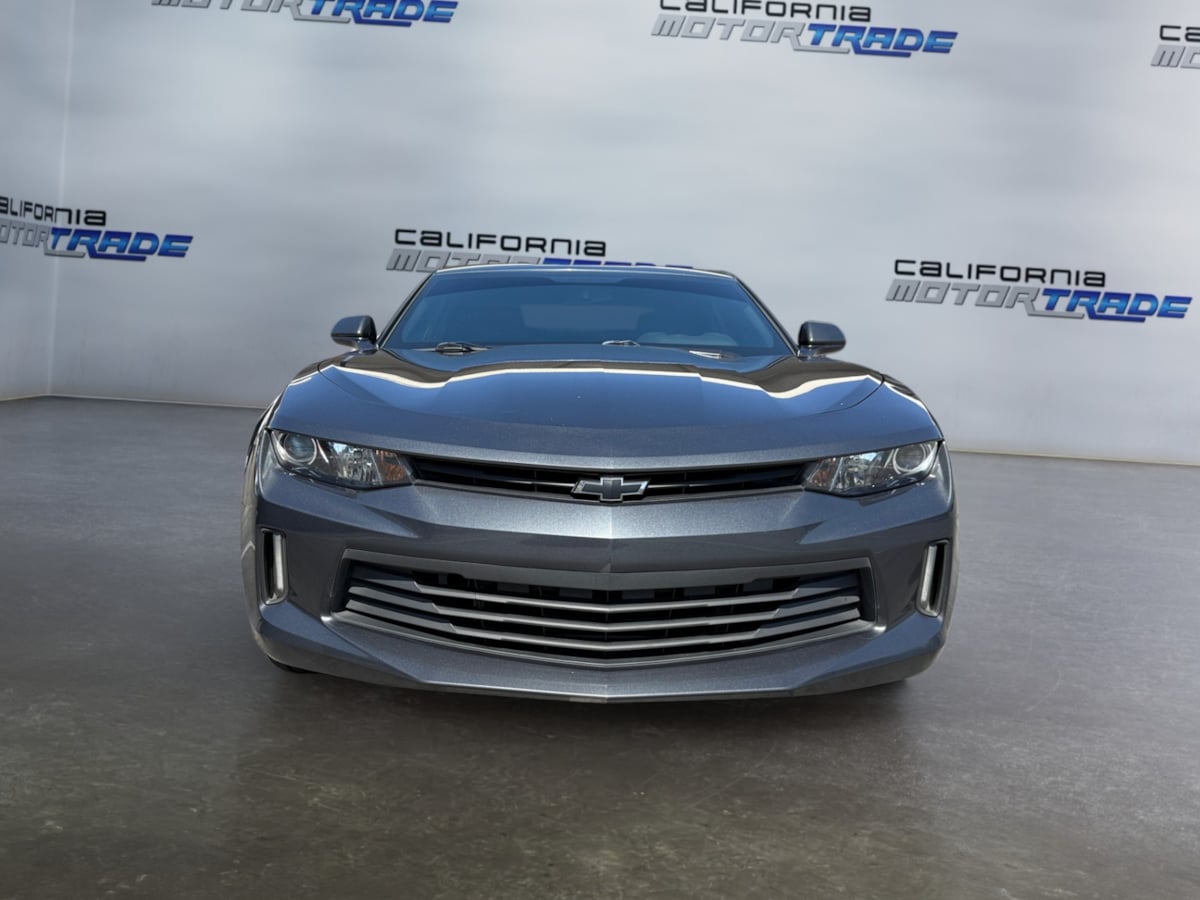 2018 Chevrolet Camaro 1LT photo 2