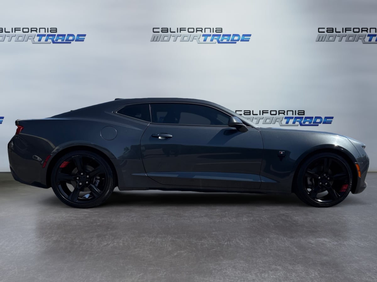 2018 Chevrolet Camaro 1LT photo 4