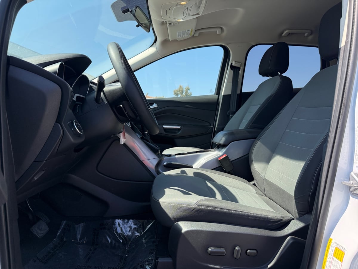 2016 Ford Escape SE photo 16