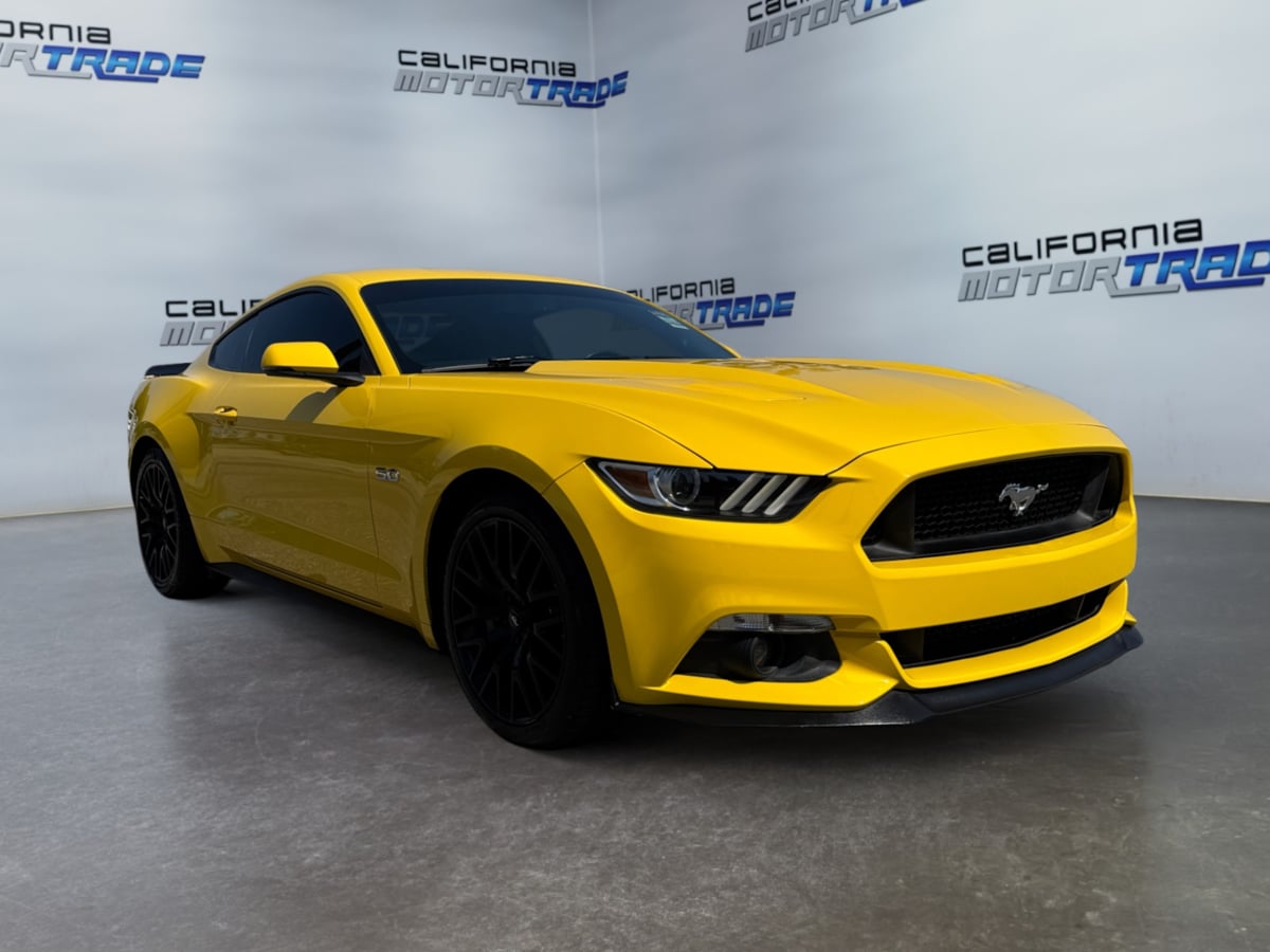 2016 Ford Mustang GT Premium photo 3