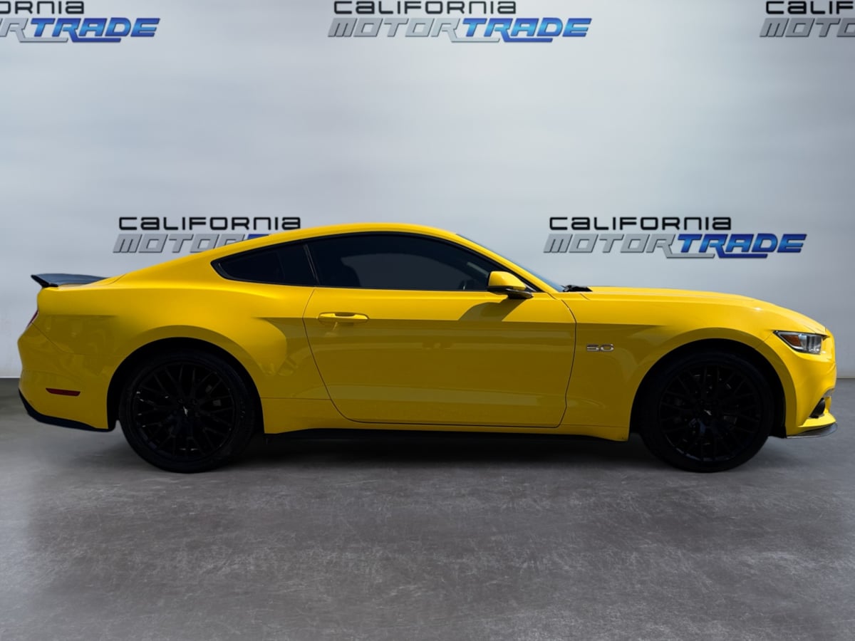 2016 Ford Mustang GT Premium photo 4
