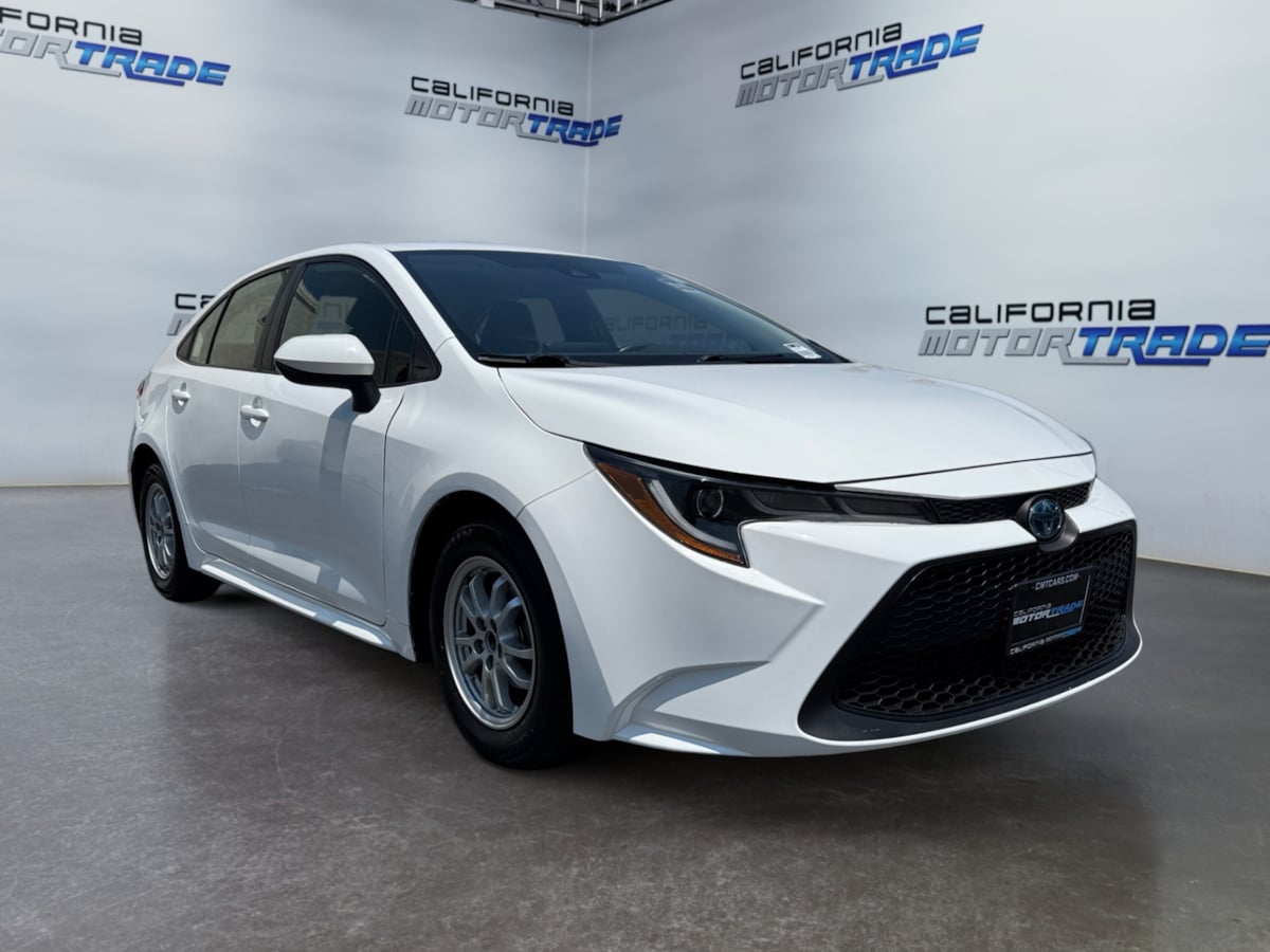 2022 Toyota Corolla Hybrid LE photo 3
