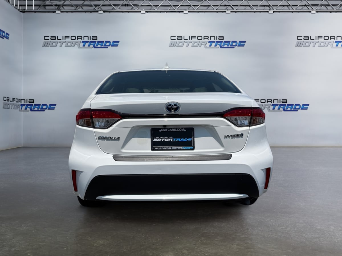 2022 Toyota Corolla Hybrid LE photo 5