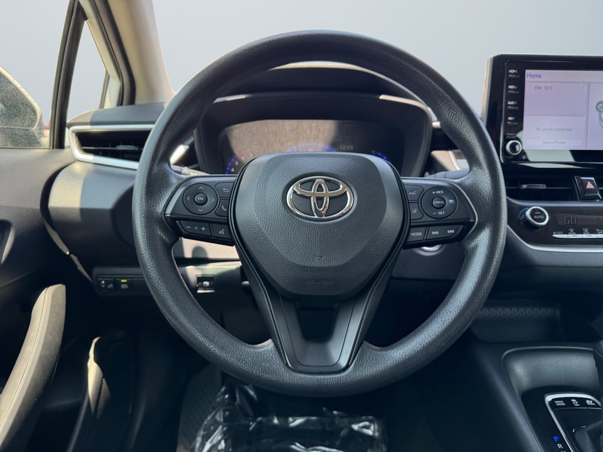 2022 Toyota Corolla Hybrid LE photo 11