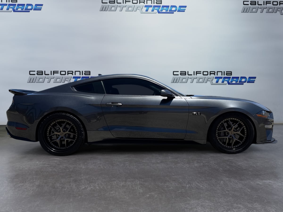 2020 Ford Mustang GT photo 4