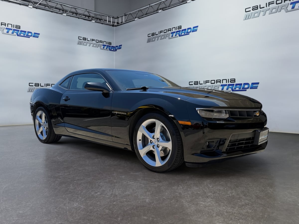 2015 Chevrolet Camaro SS photo 3