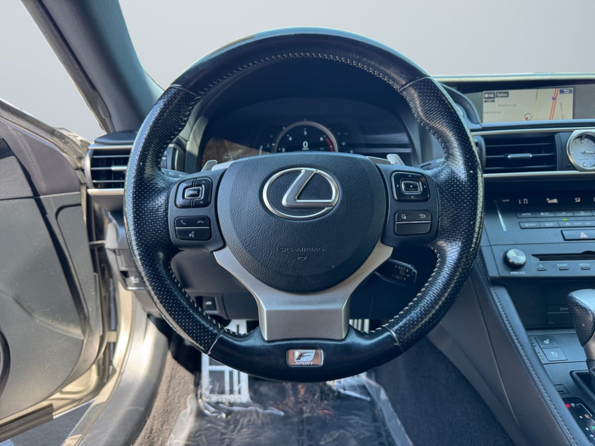 2016 Lexus RC 200t photo 11